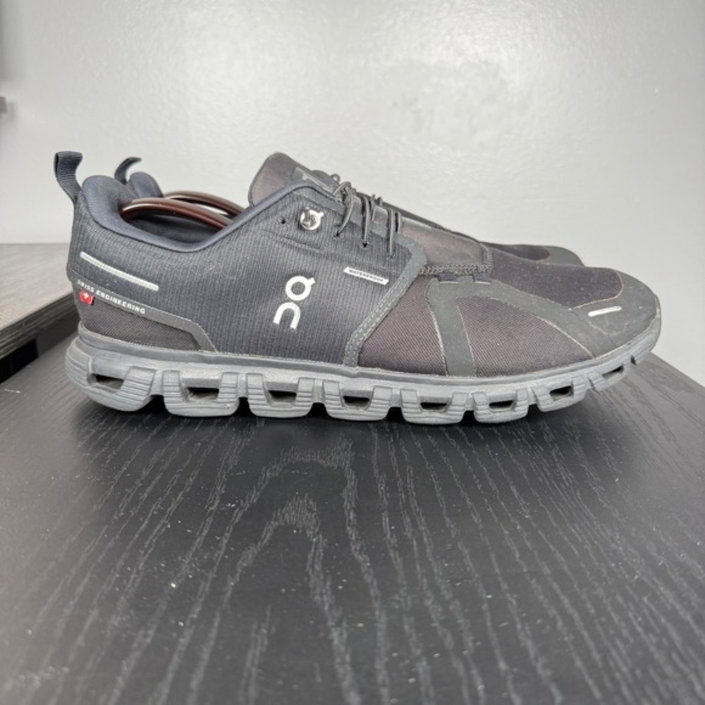 On Running Cloud 6 Shoes Mens 12 Black Waterproof Athleisure Sneakers Tennis